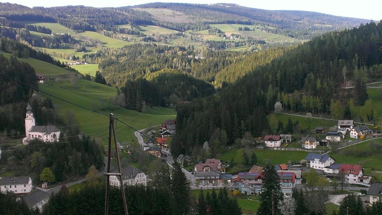Appartamento Haus Koenigshofer Sankt Kathrein am Hauenstein Esterno foto
